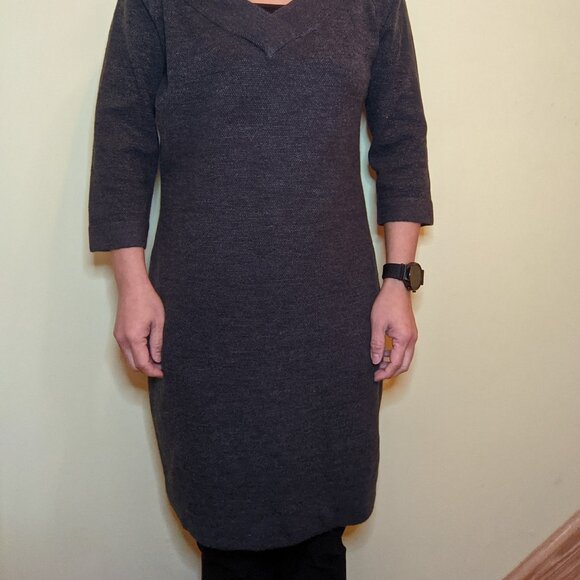 Long Grey Sweater - Picture 4 of 4